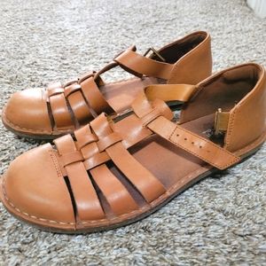 Clark's Comfort collection woman's leather sandals, size 9